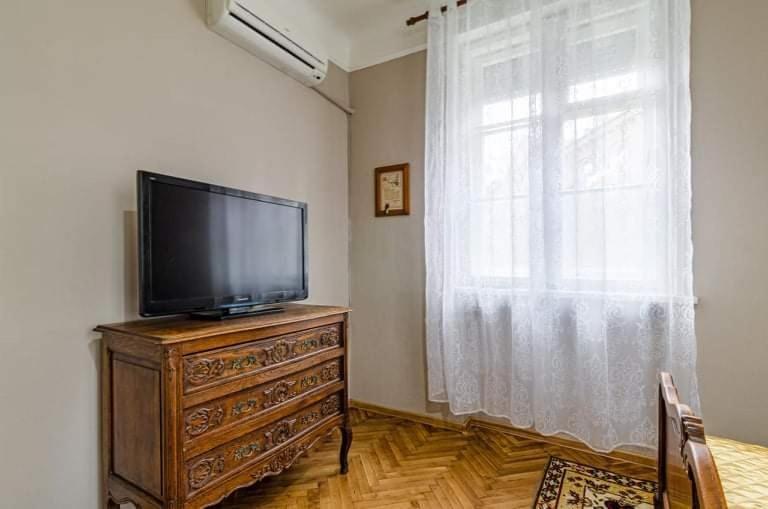 Appartement Апартамент Жасмин à Varna Extérieur photo
